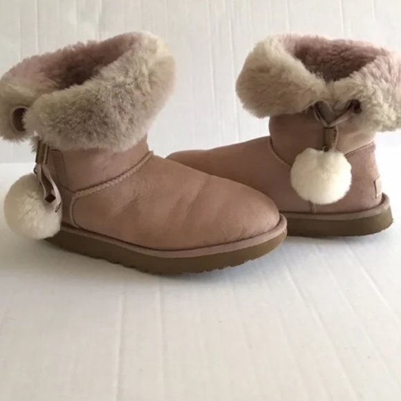 UGG Shoes - UGG  Short Pom Pom Boots Suede Dusk